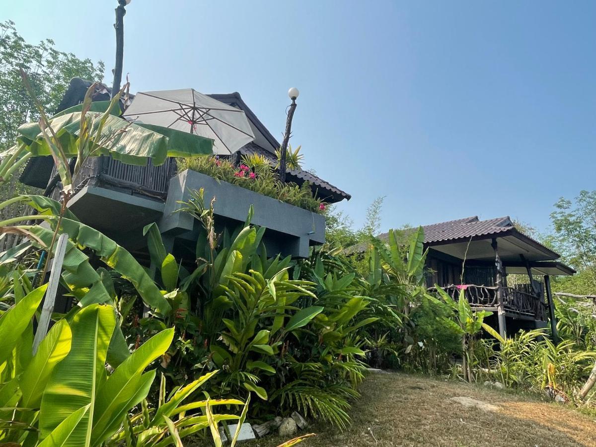 Вілла Phu Samut Ban Ba Kan Pa Екстер'єр фото